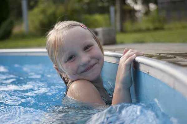 Stock image Girl smilimg in pool