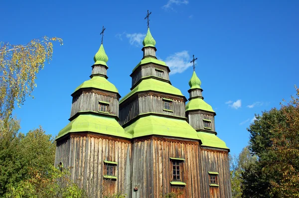 Antieke houten kerk — Stockfoto