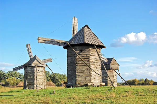 Oude windmolen — Stockfoto