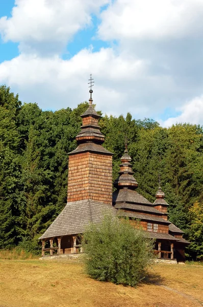 Antieke houten kapel — Stockfoto