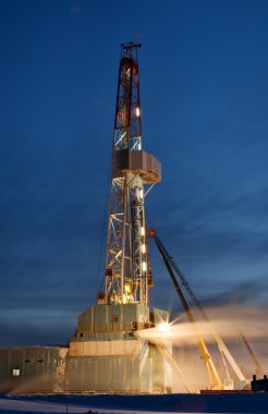 Rig up at night clipart