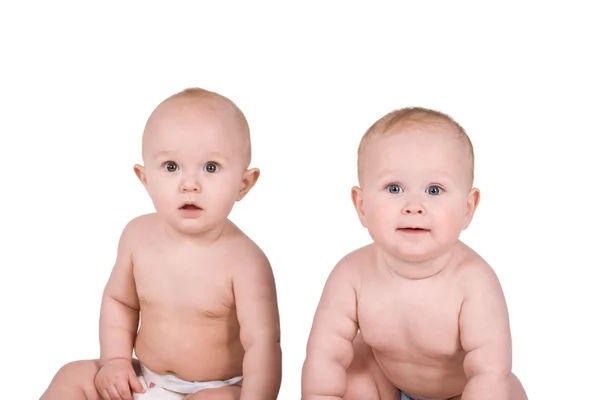 Dikey iki erkek bebek — Stok fotoğraf