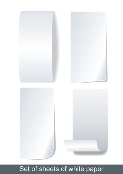 Uppsättning av vita pappersetiketter — Stock vektor