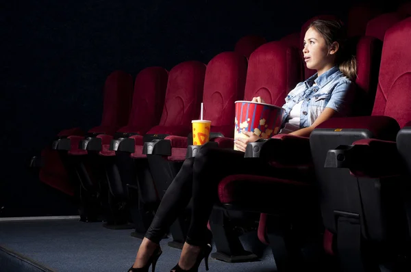 Kobieta sen w kinie — Zdjęcie stockowe