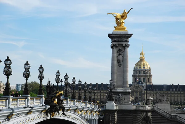 亚历山大三世桥-巴黎 — 图库照片