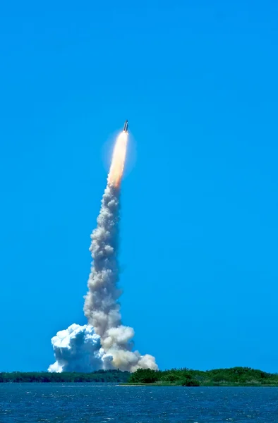 スペースシャトルの打ち上げ ストック写真