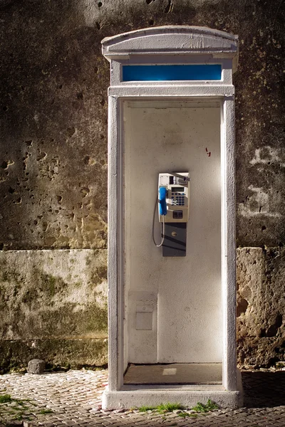 Cabine telefónica antiga — Fotografia de Stock