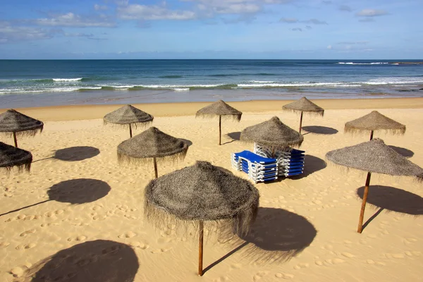 Παραλία ομπρέλες — Φωτογραφία Αρχείου