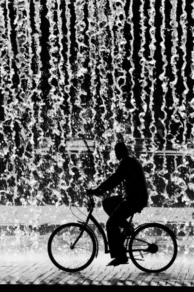 Sylwetka na rowerze — Zdjęcie stockowe