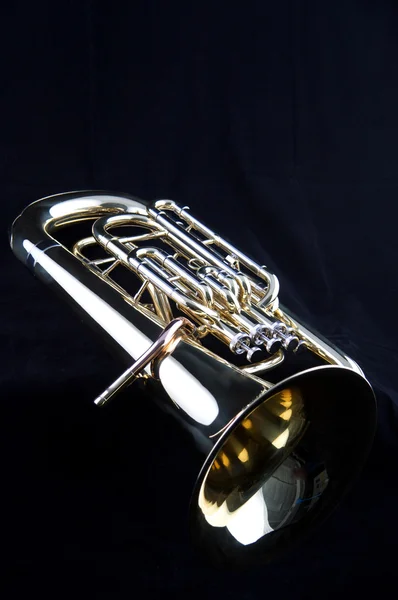 Basovou tubu eufonyum na černém pozadí — Stock fotografie