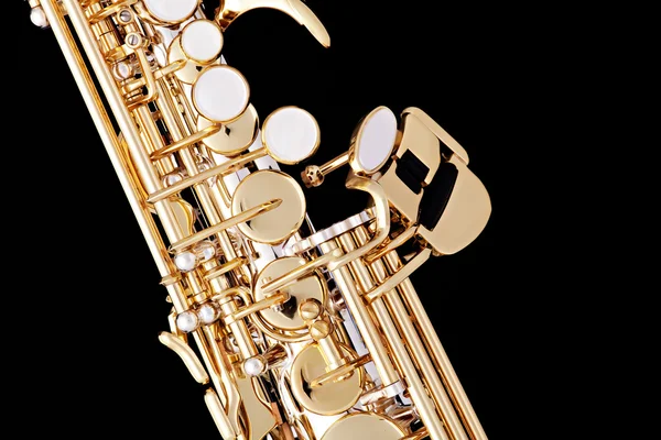 Saksofon sopranowy, na czarnym tle — Zdjęcie stockowe