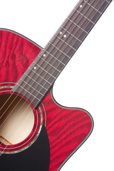 흰색 절연 빨간 어쿠스틱 기타 — 스톡 사진