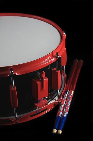 Snare Drum Ізольовані На Чорний — стокове фото
