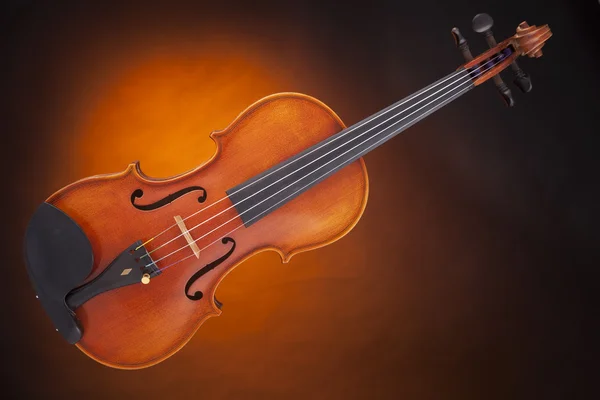 Violin viola isolerade mot guld — Stockfoto