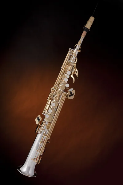 Saxophon Gold Silber isoliert Schwarz — Stockfoto