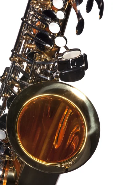 Saksofon na białym tle — Zdjęcie stockowe