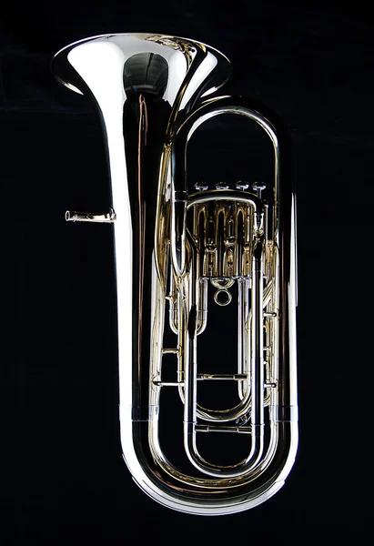 Basstuba Euphonium auf Schwarz — Stockfoto