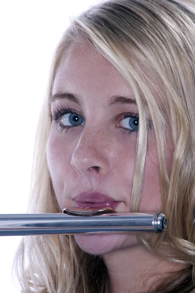 Flötenspielerin weiblich isoliert auf weiß — Stockfoto