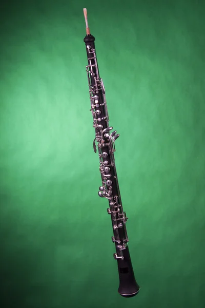 Complete Oboe Isolated On Green — Stock Photo, Image