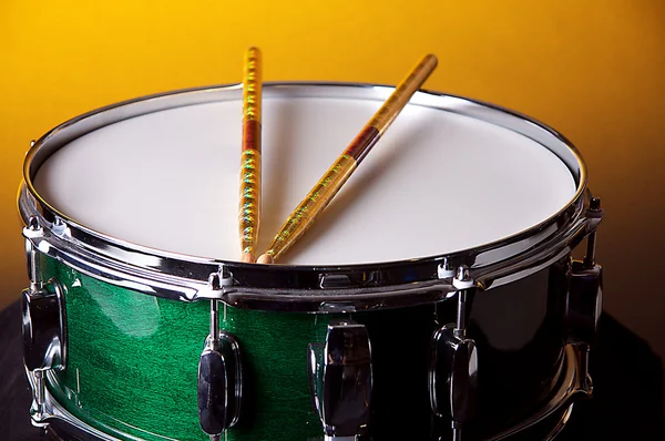 Green Snare Drum On Gold — Stock Photo, Image