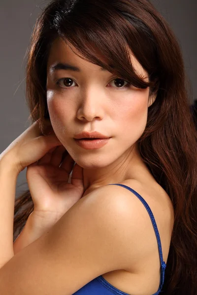 아름 다운 젊은 일본 여자 — 스톡 사진