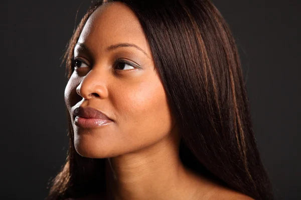 Prachtige mooie zwarte vrouw — Stok fotoğraf