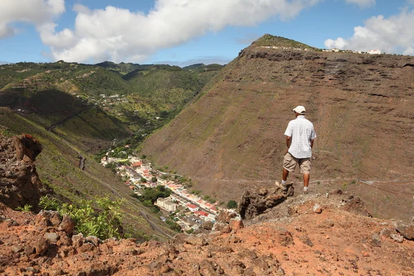 Wandelaar op trail op st helena island — Stockfoto