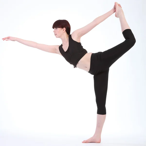 瑜伽国王美丽健身女舞者的姿势 — 图库照片