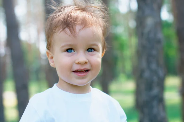 Portrait of a beautiful child — Stock Photo, Image