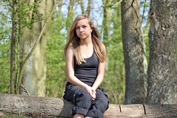 Stunning teenage girl in the woods — Stock Photo, Image