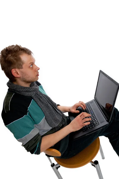 Homme avec ordinateur portable — Photo