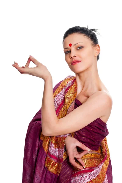 La brune dans le sari indien — Photo