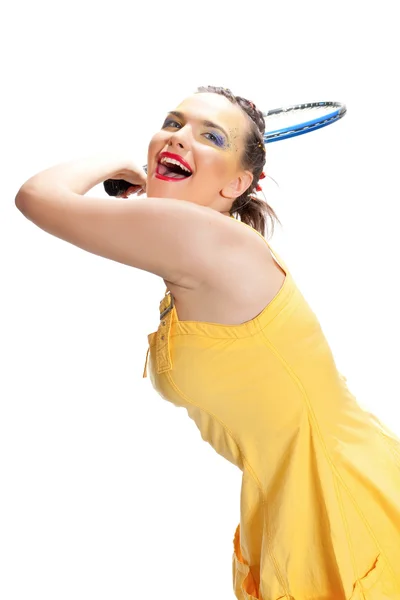 Dívka v žluté s tenisovou raketou — Stock fotografie