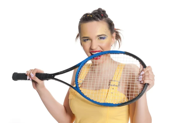 Dívka v žluté s tenisovou raketou — Stock fotografie