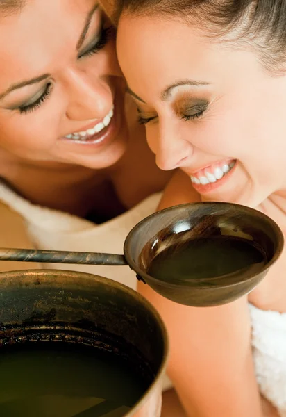 A nőstények szórakoztató szauna — Stock Fotó