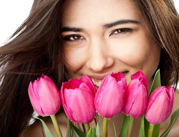 Vrouwelijke bedrijf tulpen — Stockfoto