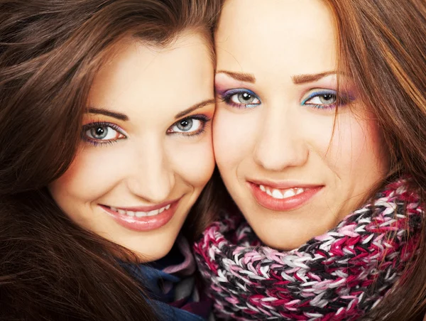 웃는 두 여자 — 스톡 사진
