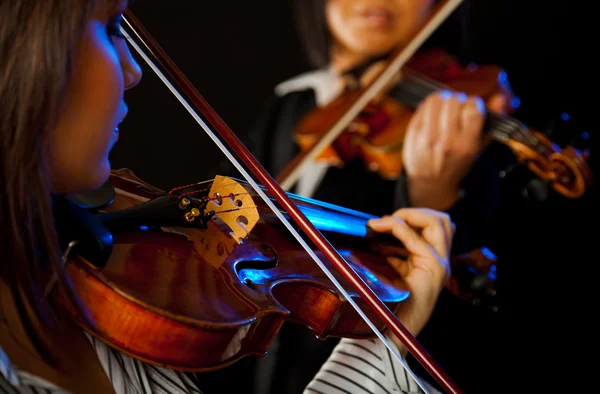 Kvinnliga violinister — Stockfoto