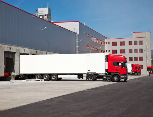Entrepôt camion logistique — Photo