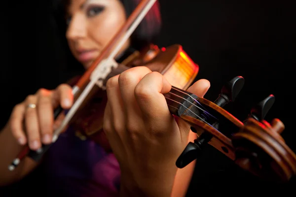 바이올린 연주 — 스톡 사진