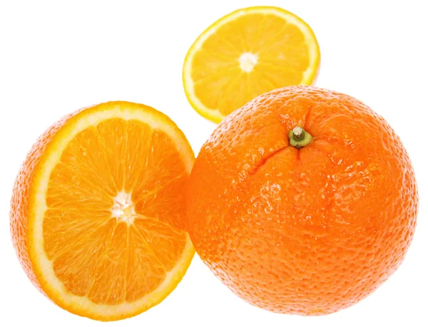 Färska saftiga apelsiner — Stockfoto