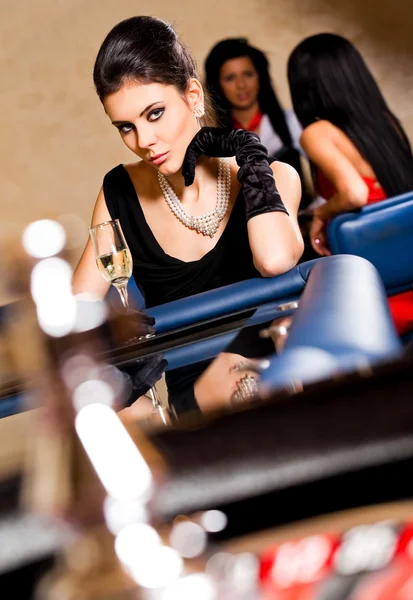 Beautiful female casino roulette table — Stock Photo, Image