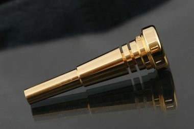 Golden trumpet mouthpiece clipart