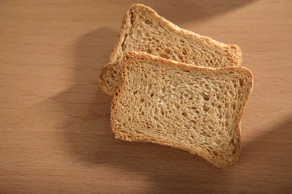 Der geschnittene Laib Brot — Stockfoto