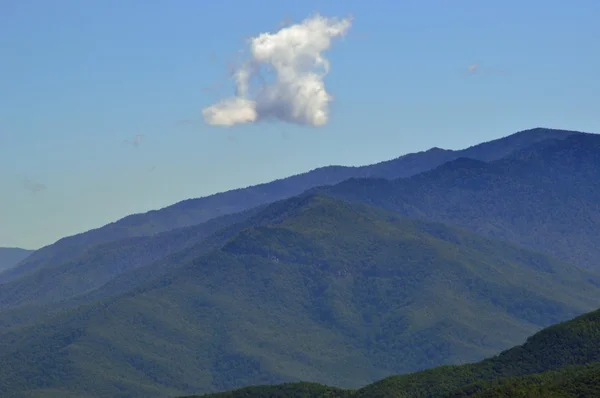 Weergave van de "grote rokerige berg" — Stockfoto