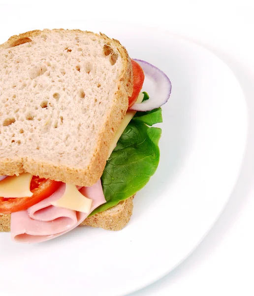 Здоровий бутерброд з шинкою з сиром, помідорами — стокове фото