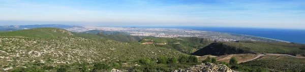 Panorama de montaña, mar y Barcelona — Foto de Stock