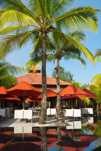Restaurante en el resort tropical — Foto de Stock