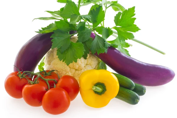 Grupo de verduras aisladas en blanco . — Foto de Stock
