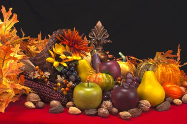 Cornucopia clipart